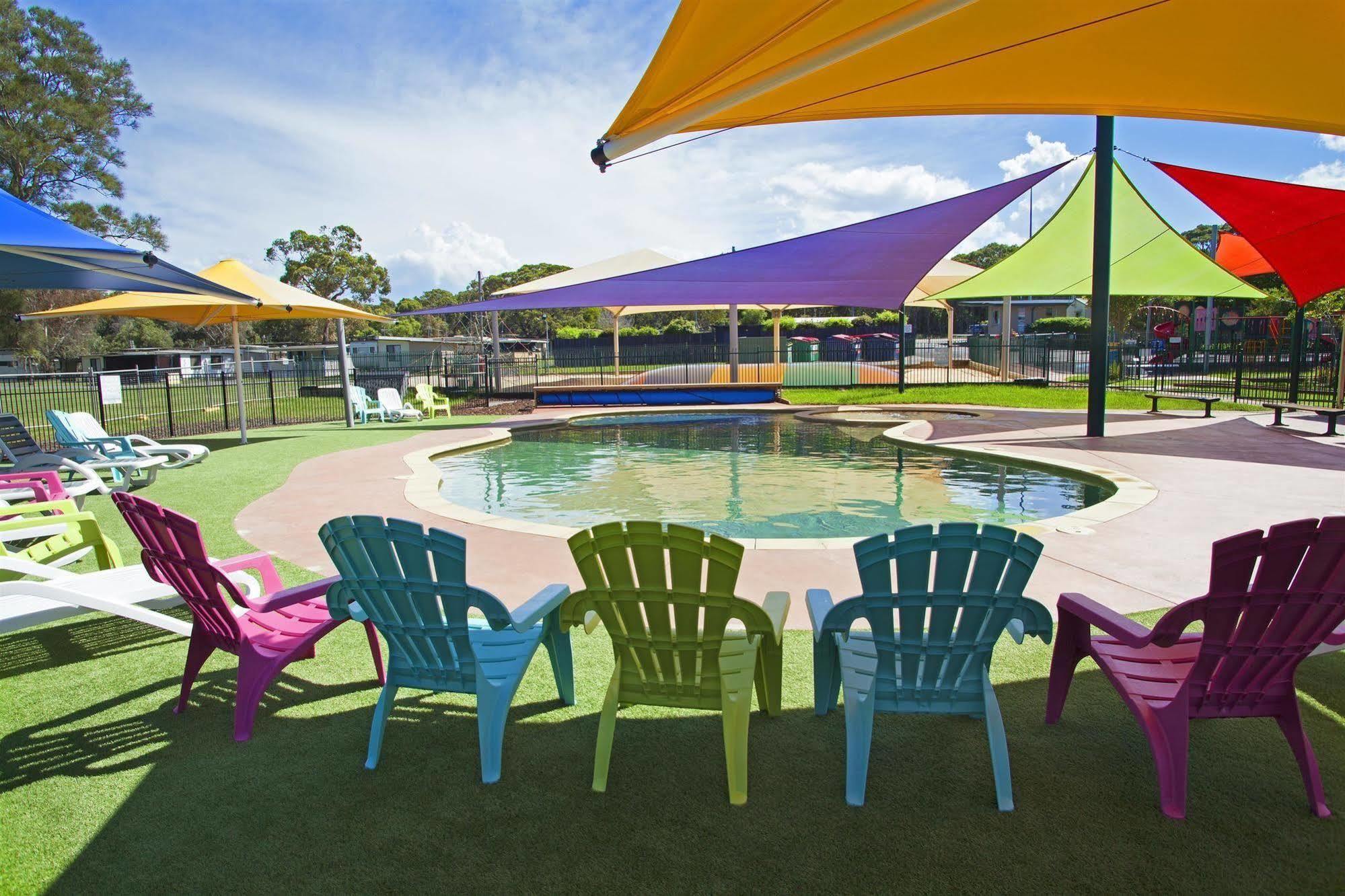 Отель Holiday Haven Калберра-Бич Экстерьер фото